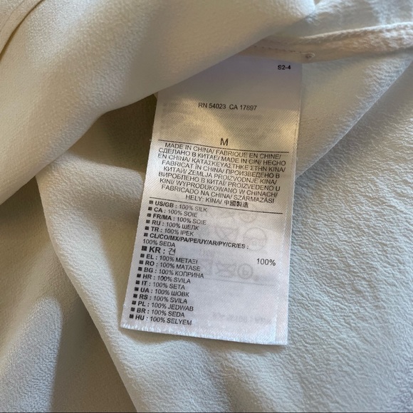 Banana Republic 100% Silk Cream Shell - Picture 6 of 7